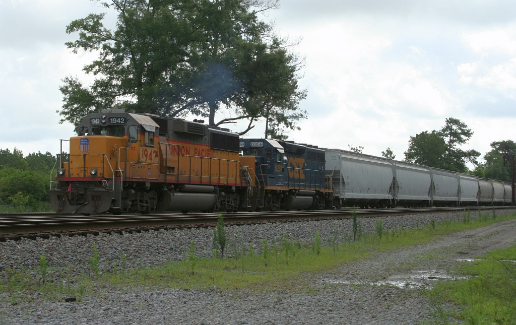 UP lease leading the local back to the yard